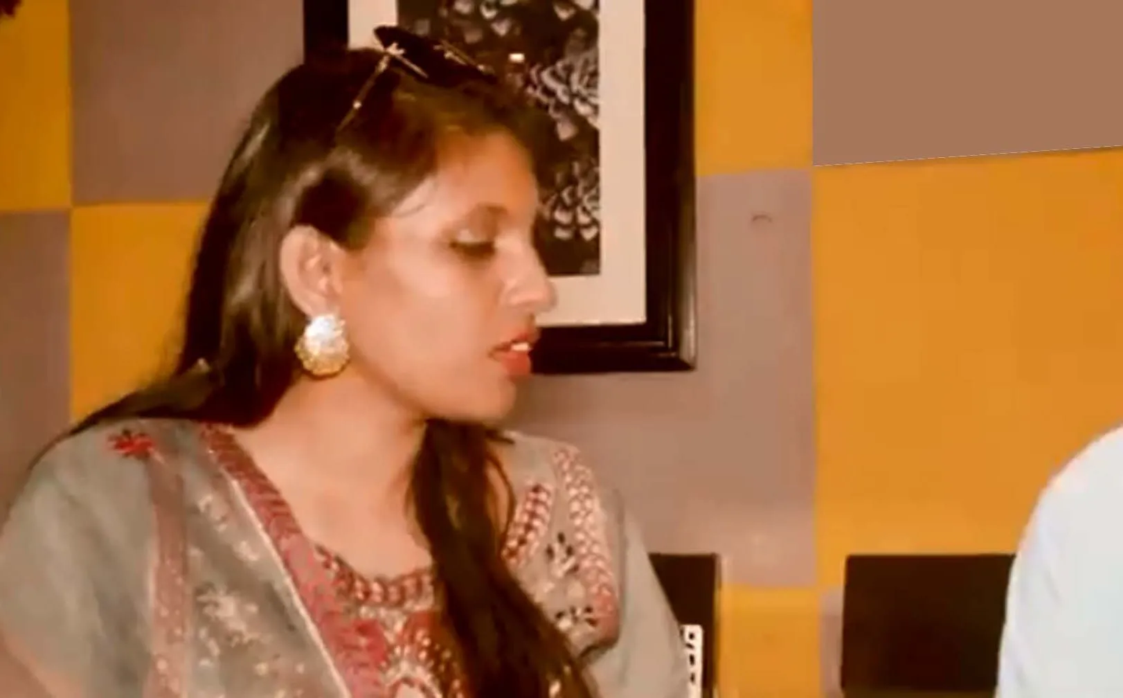 अंजू के बदले सुर........पता नहीं भारत के लोग  Pakistan से इतना खौफ क्यों खाते