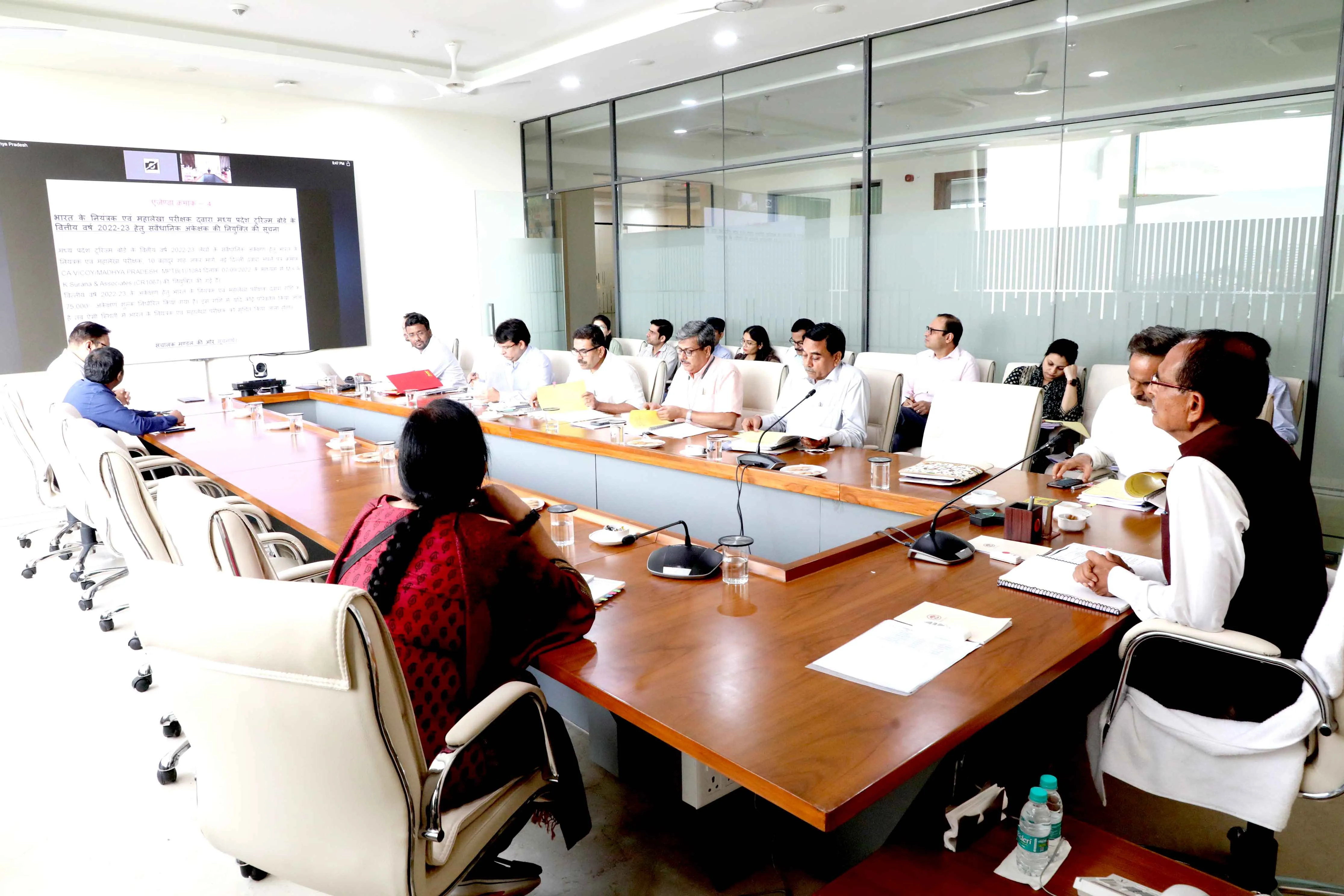 धार्मिक और आध्यात्मिक पर्यटन-स्थलों के विकास कार्य शीघ्र पूर्ण करें: CM शिवराज