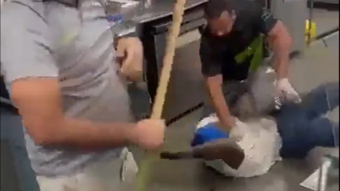 कथित चोर को छड़ी से पीटने के मामले में सिख सहित दो कर्मचारियों को जांच का सामना करना होगा