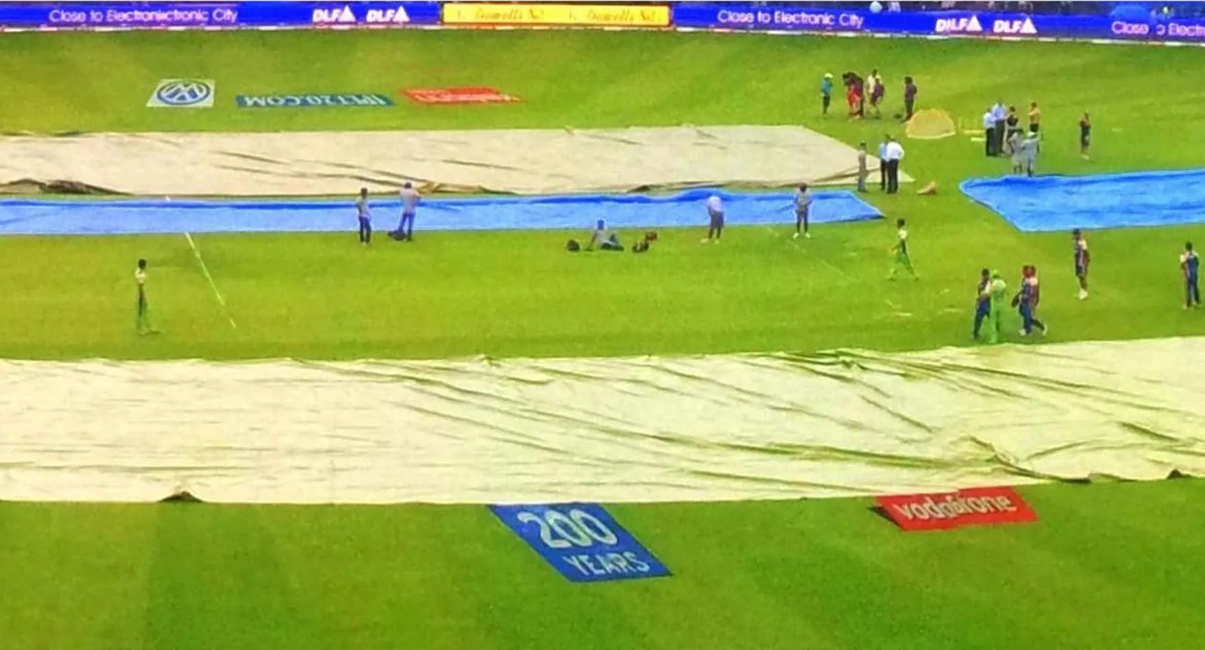 विश्व कप 2023 के लिए Chinnaswamy Stadium में तेजी से चल रही तैयारियां