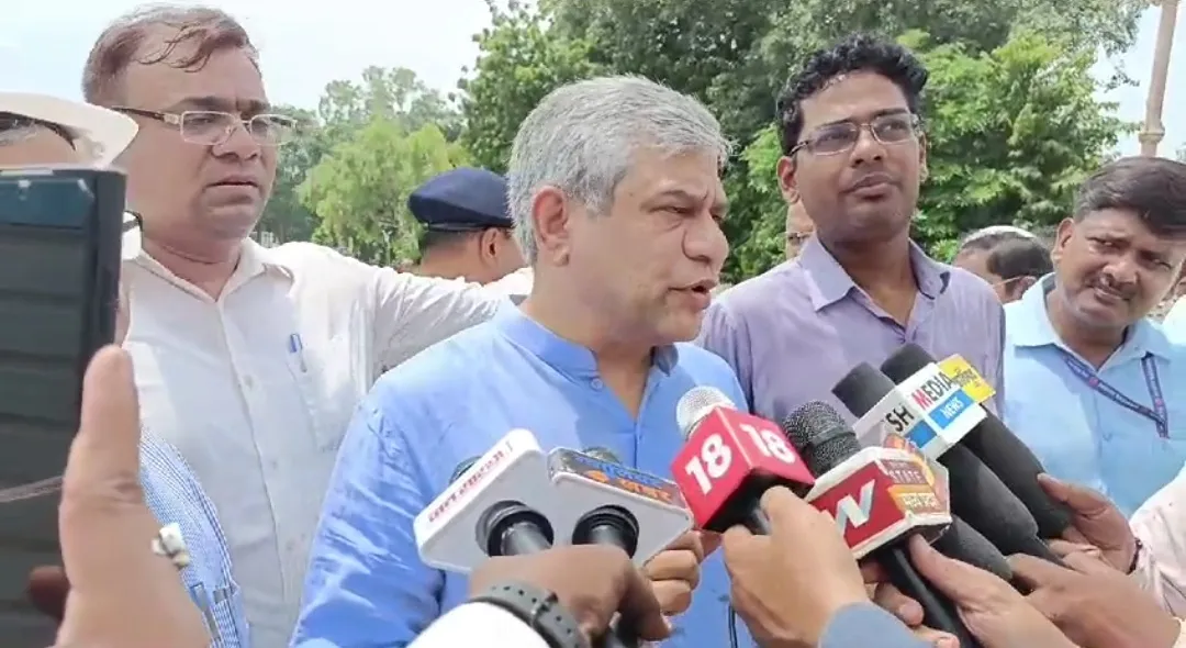 Senior Citizen के लिए निराशाभरी खबर , जाने रेल मंत्री Ashwini Vaishnaw  ने किराए में छूट को लेकर कही कौन सी बात