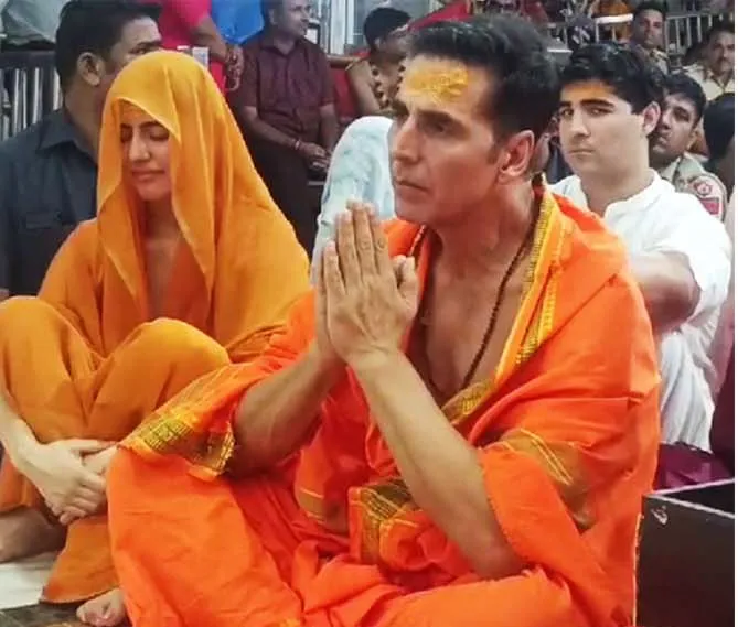 Akshay पहुंचे महाकालेश्वर मंदिर के दर्शन करने