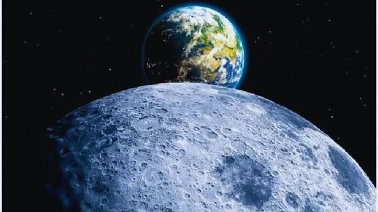 धरती की वजह से चांद पर बन रहा है पानी, Chandrayaan-1 के डेटा से खुलासा