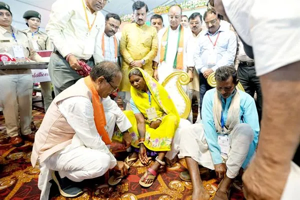 41 हजार 68 संग्राहक परिवारों को मिली 10 करोड़ 11 लाख की बोनस राशि