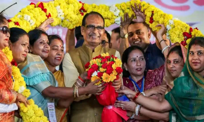 Shivraj सरकार का बड़ा कदम, महिलाओं को सीधी भर्ती में अब मिलेगा 35 % आरक्षण