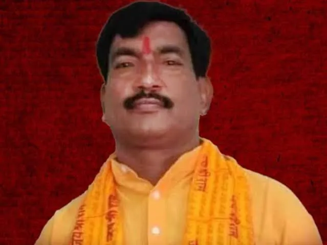 Chhattisgarh में पहले चरण के मतदान से पहले माओवादियों ने BJP के बड़े नेता की हत्या की