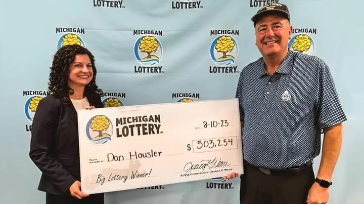 4 लाख US dollars की लॉटरी जीती शख्स ने