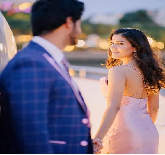 बॉलीवुड अभिनेत्री Rati Agnihotri के बेटे तनुज विरवानी ने गर्लफेंड तान्या जैकब संग की गुपचुप सगाई