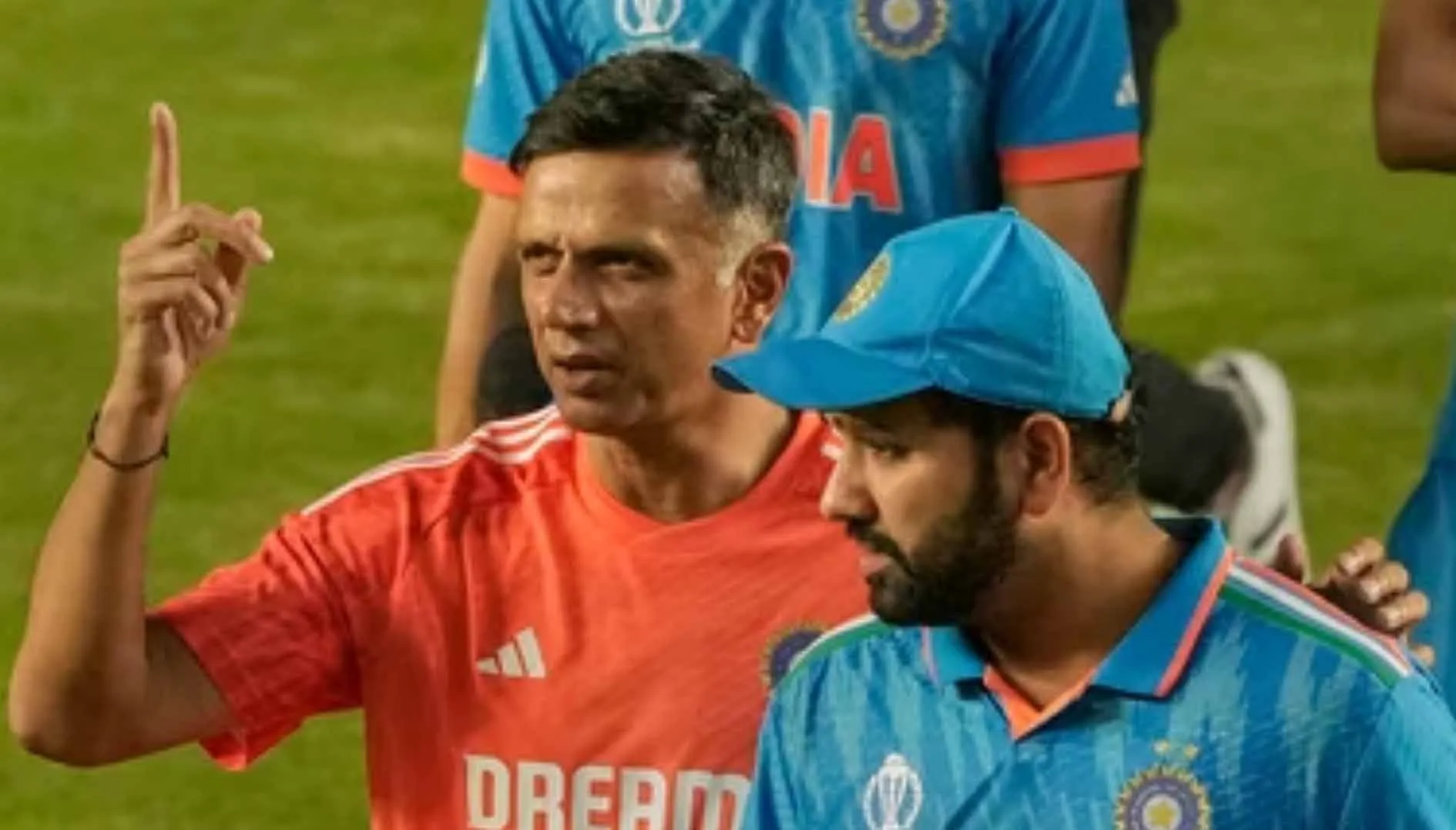 राहुल द्रविड़ के बाद ये खिलाड़ी बन सकता हैं Team India का हेड कोच