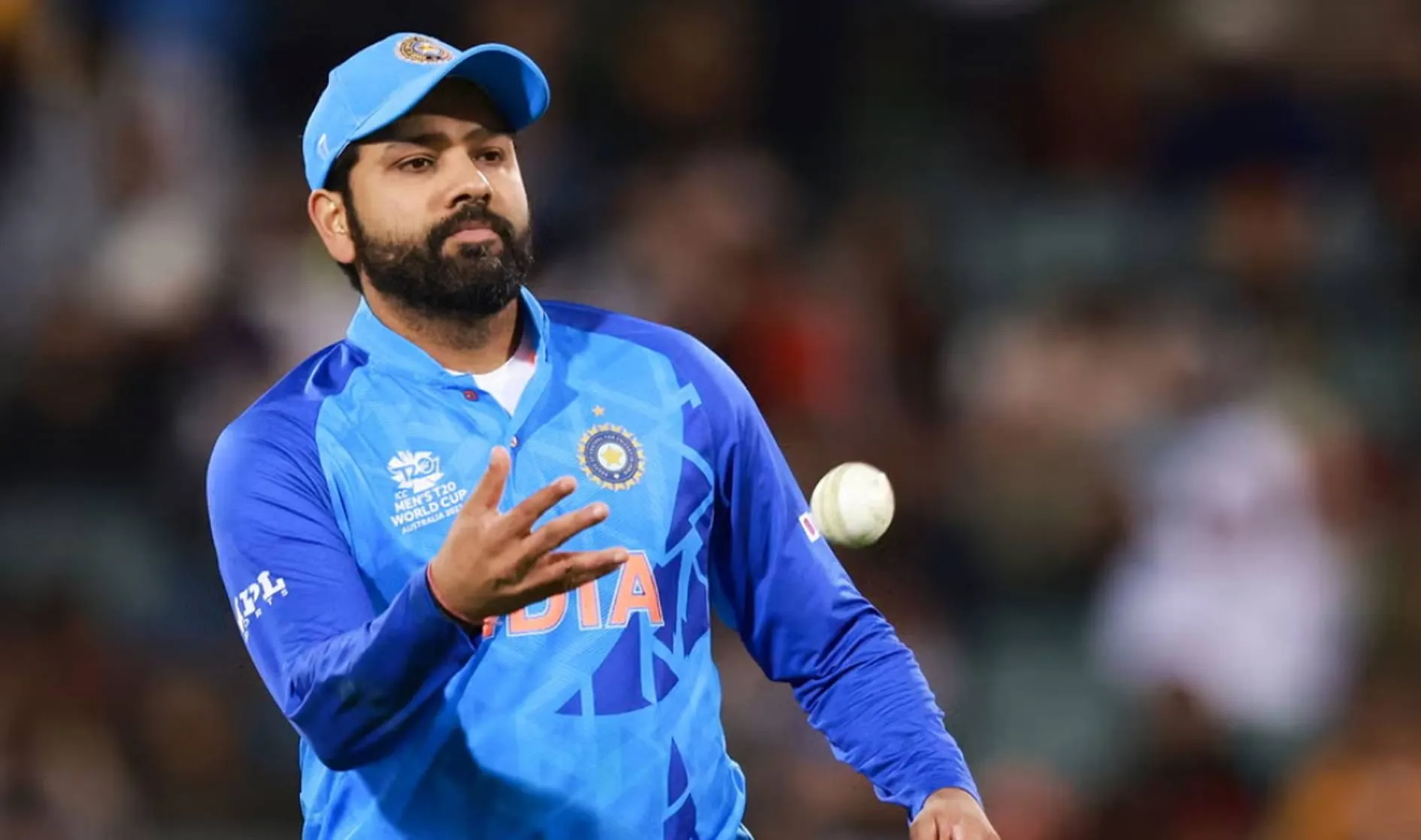 टेस्ट सीरीज में जीत पर भी विश्वकप की हार नहीं भूल सकेंगें : Rohit