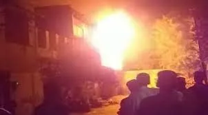 Building में आग लगने से 4 लोगों की मौत, 5 घायल