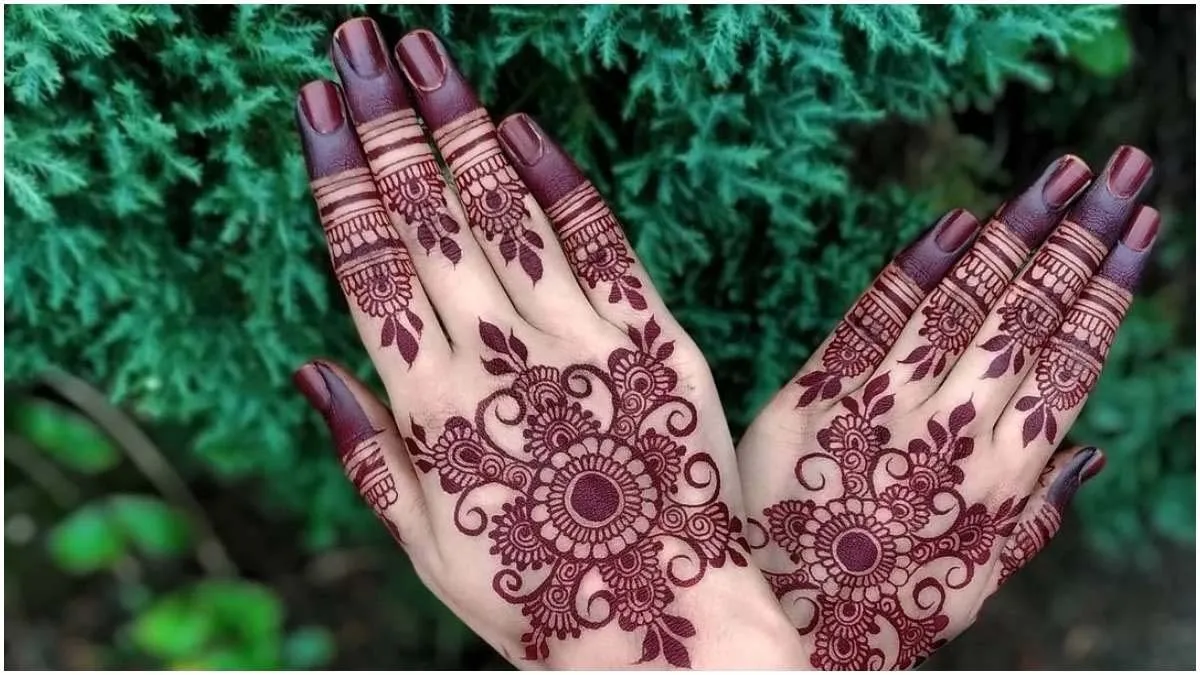 Deep and beautiful मेंहदी इस प्रकार रचेगी