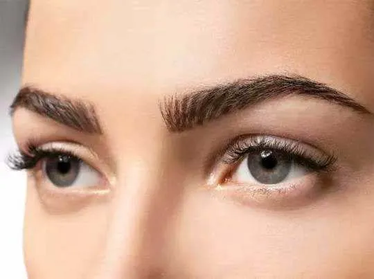 Eyebrows की सही देखभाल ऐसे करें