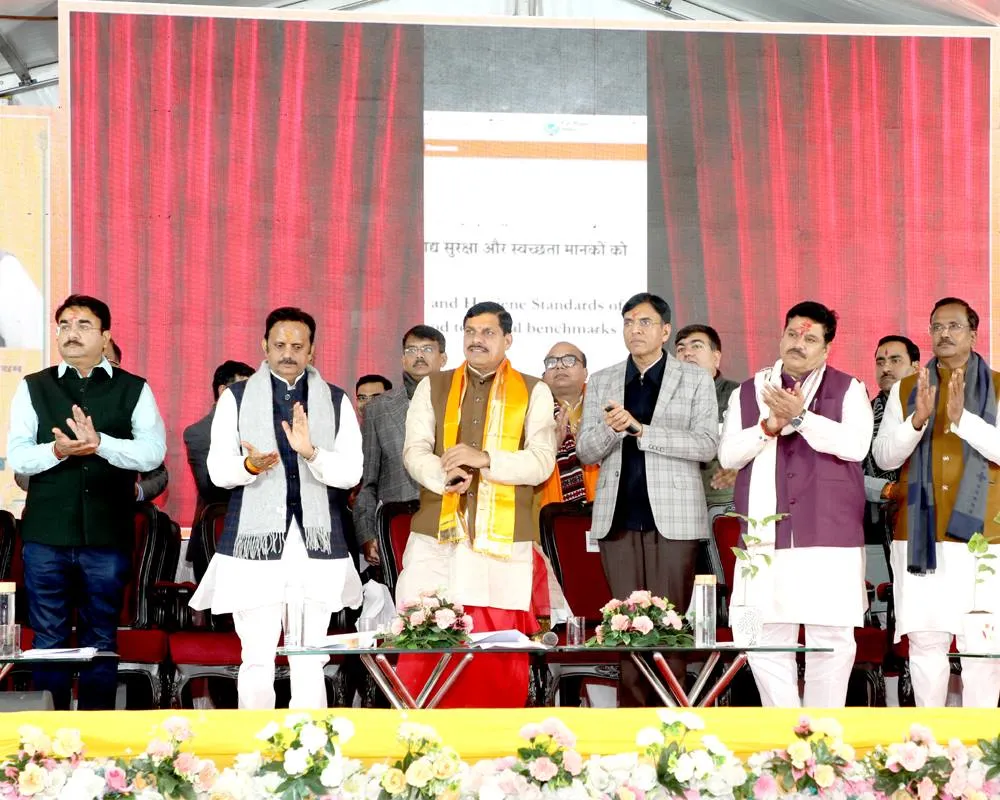 स्वास्थ्य क्षेत्र सर्वोपरि, इसलिए खुले में खाद्य सामग्री के विक्रय पर की गई कार्रवाई - CM डॉ. यादव