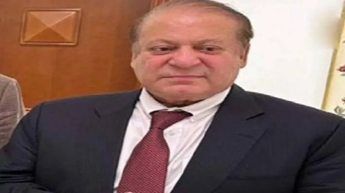 Shock to Nawaz: निराश होकर देर रात ही छोड़ा दफ्तर, अब विदेश की तैयारी