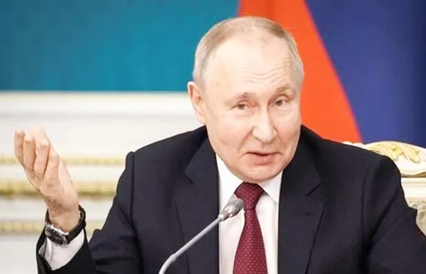 25 साल से काबिज राष्ट्रपति Vladimir Putin को फिर मिली चुनावी जीत!
