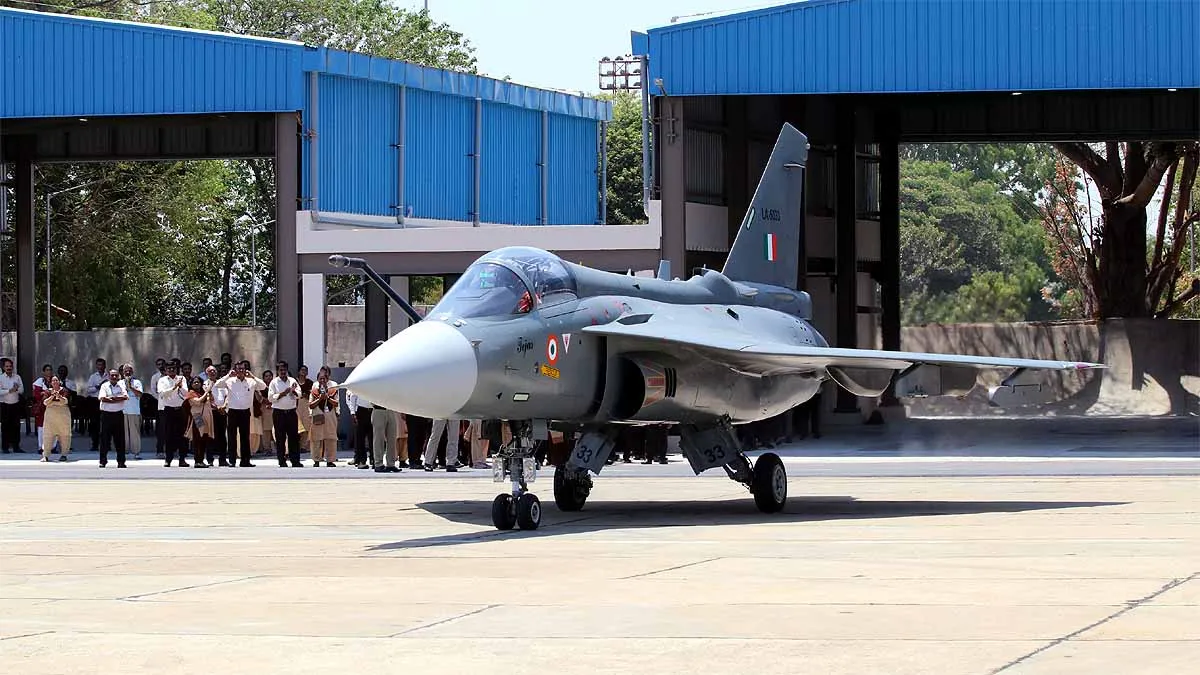 Tejas MK-1A फाइटर जेट ने पहली उड़ान पूरी की