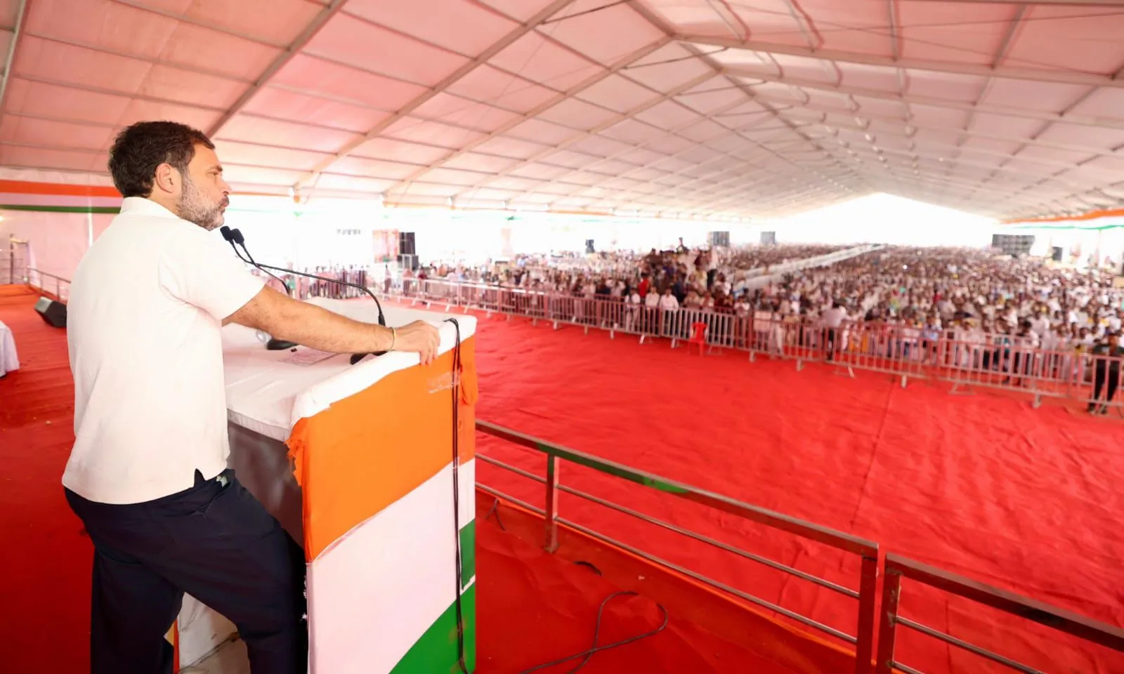 एक लाख रूपये सालाना देगी युवाओं को कांग्रेस: Rahul Gandhi