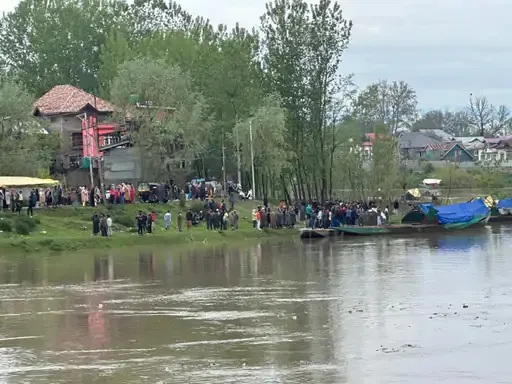 Jhelum River में नाव पलटने से 4 की मौत