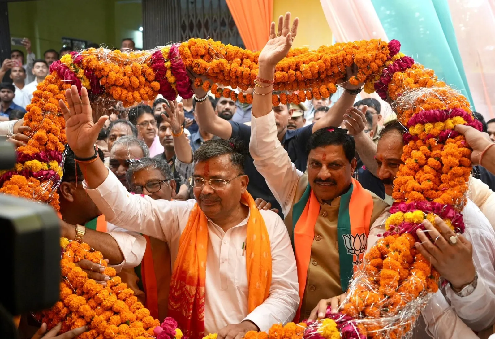 मुख्यमंत्री Dr. Mohan Yadav ने उत्तरप्रदेश के मैनपुरी में भाजपा कार्यालय में कार्यकर्ताओं को संबोधित किया