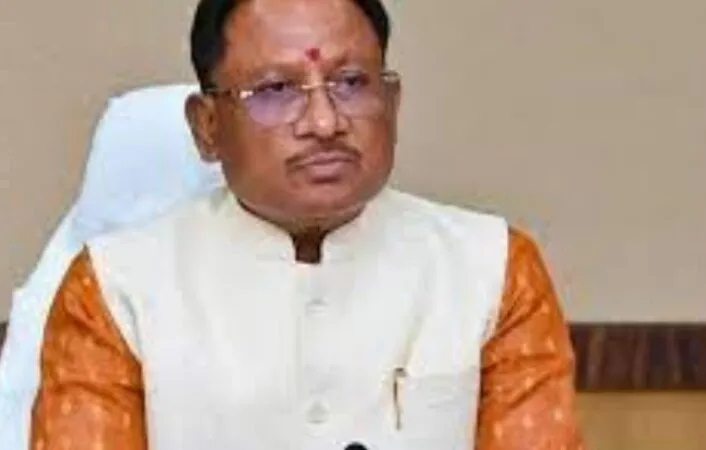 Political Debate  में दखल दे रहे मंत्रीजी को युवकों ने पीटा, कई चोटें भी आईं