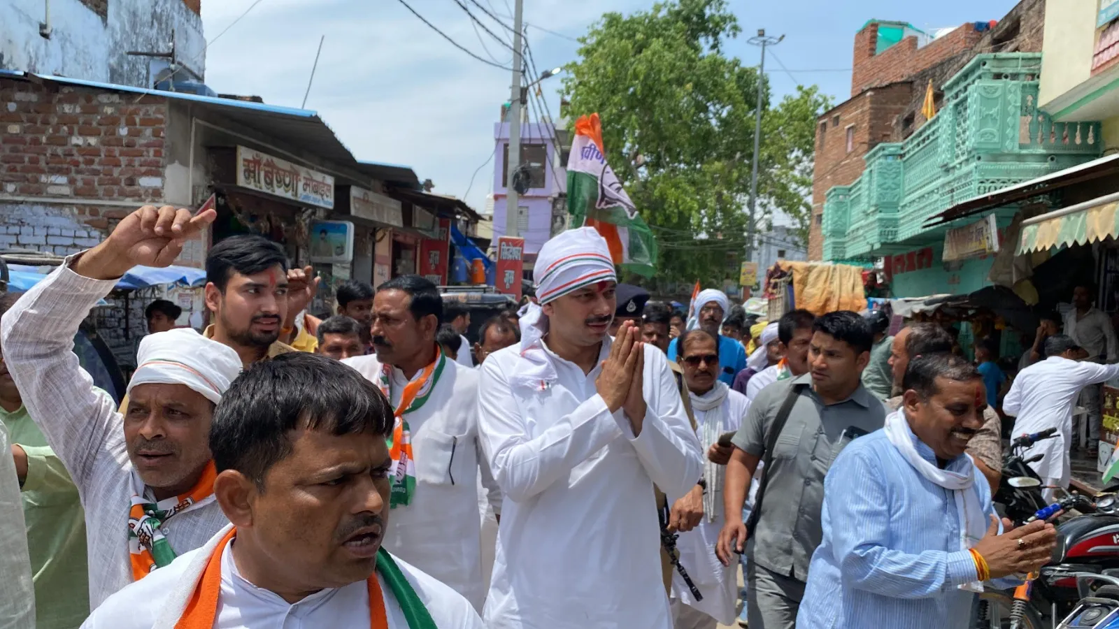 ग्वालियर लोकसभा सीट से काँग्रेस प्रत्याशी Praveen Pathak ने किया सघन जन संपर्क, कहा- क्षेत्र में जनता बदलाव का मन बना चुकी है