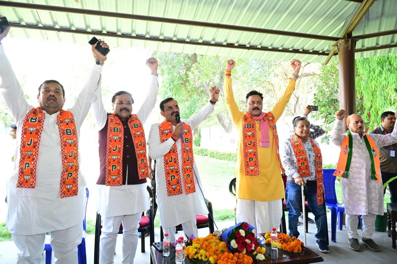 सांसद Vishnudutt Sharma ने कटनी जिले के विजयराघवगढ़ विधानसभा के कैमोर मंडल में कार्यकर्ताओं की बैठक को किया संबोधित