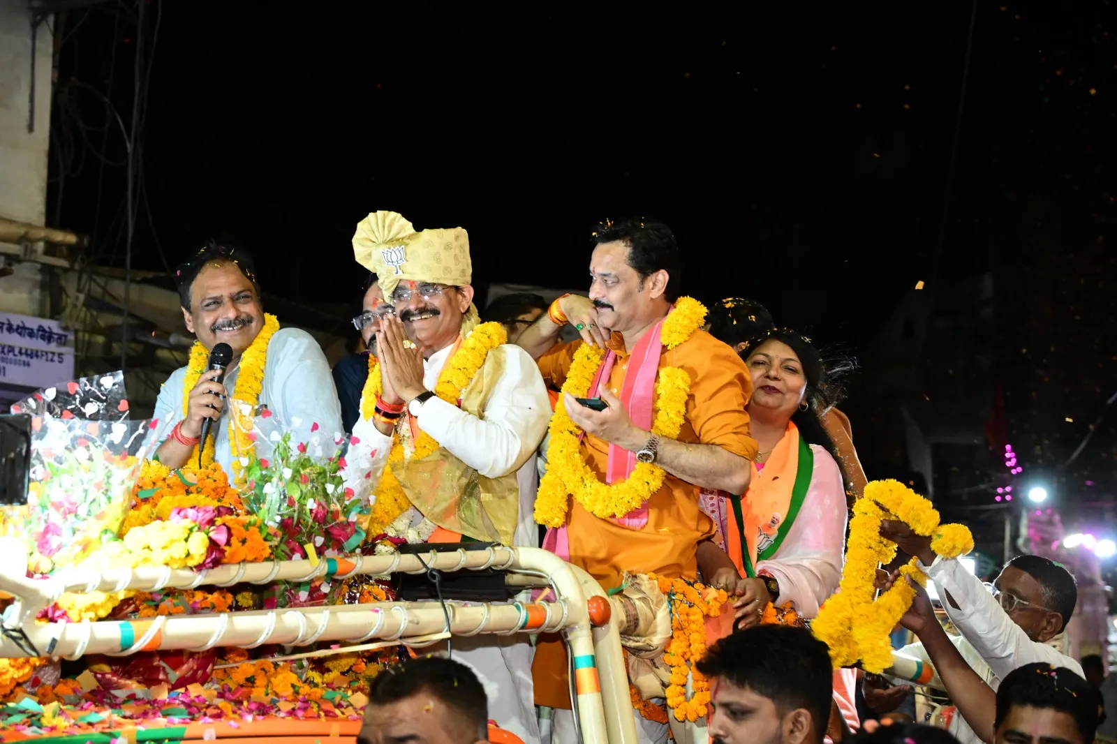 भारतीय जनता पार्टी के प्रदेश अध्यक्ष व सांसद Vishnudutt Sharma ने कटनी के मुड़वारा में रोड शो किया