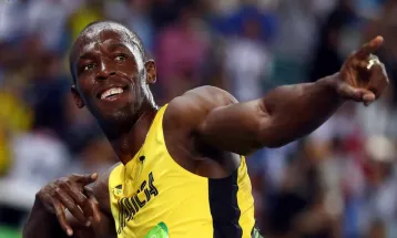 बचपन में तेज गेंदबाज बनना चाहते थे Bolt