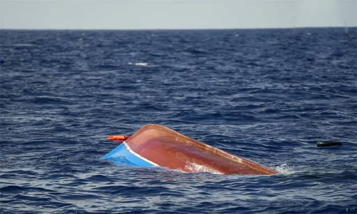 नाव डूबने से 49 की मौत,140 लापता