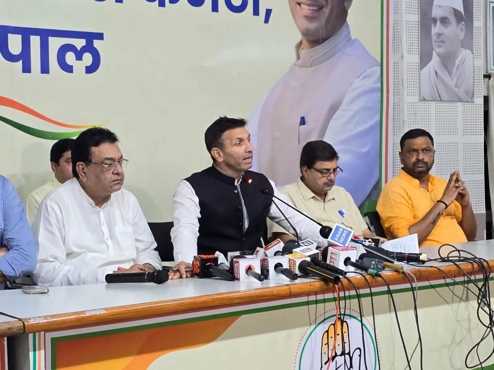 केंद्र द्वारा आज जारी डबल झूट के बजट में 29 सीट देने वालों को मिला झुनझुना: Jitu Patwari