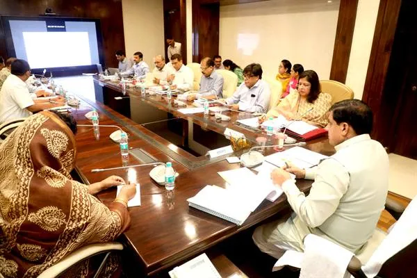 क्षतिग्रस्त पाइप लाइनों के कारण कहीं भी बाधित न हो जल आपूर्ति- Chief Minister Dr. Yadav