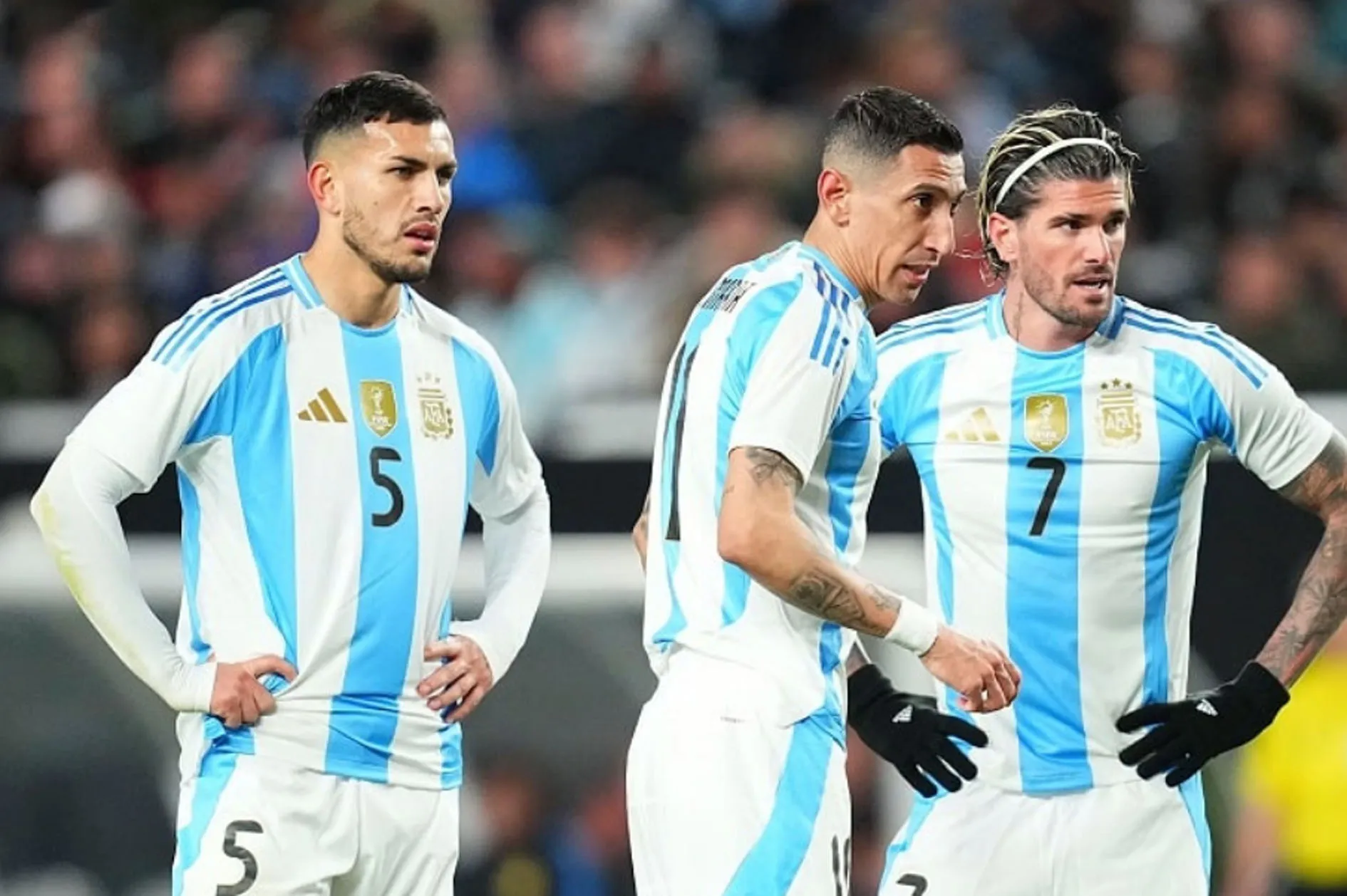 फ्रांसीसी लोगों के गुस्से का शिकार हो रहे अर्जेंटीना के खिलाड़ी