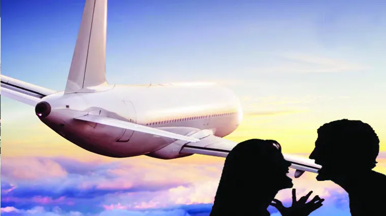 Flight में पति पत्नी के बीच चले लात घूंसे, करानी पड़ी एमरजेंसी लैंडिंग!