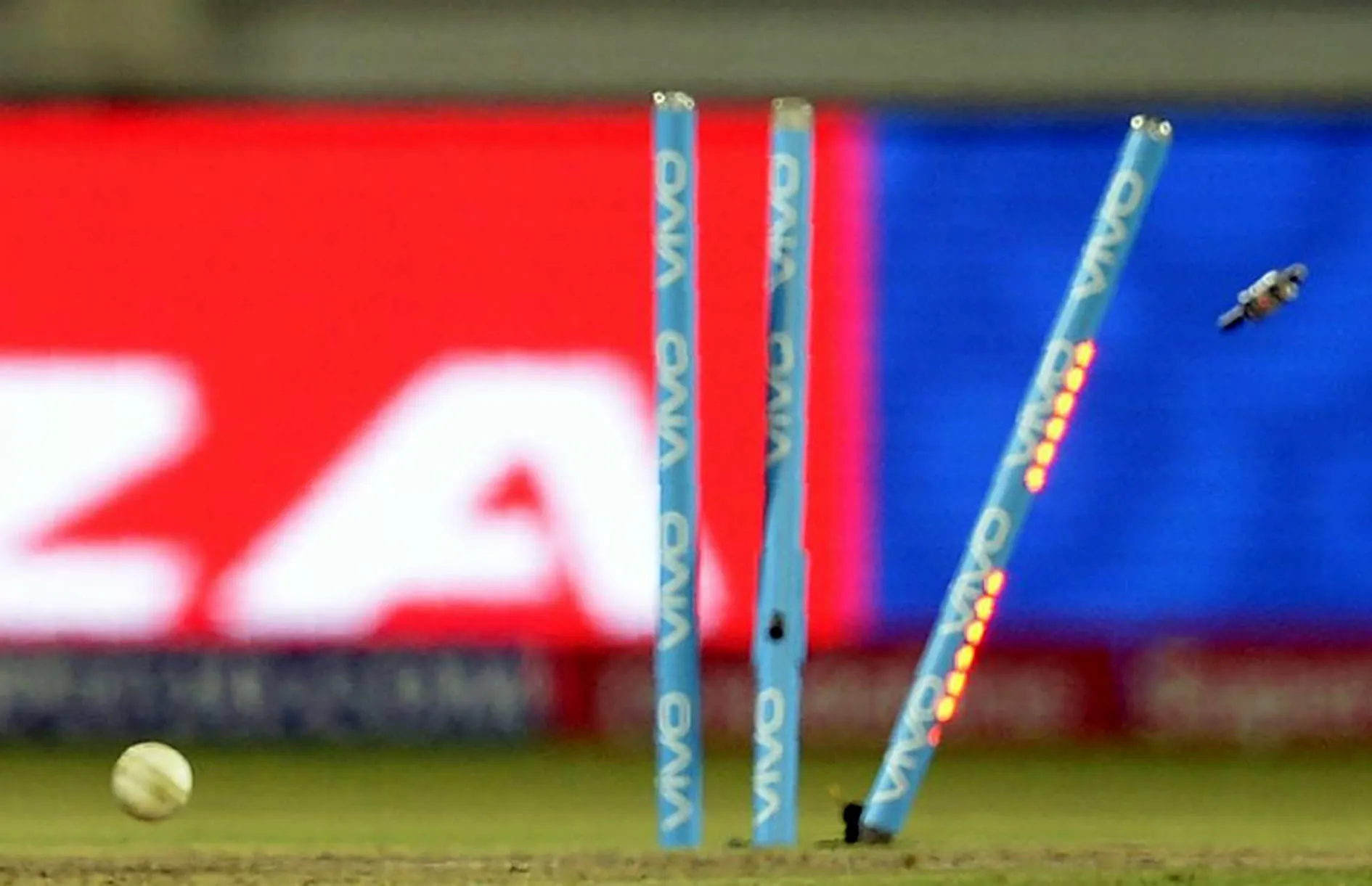 जब एक ही Match में दो गेंदबाजों को मिले 6-6 विकेट