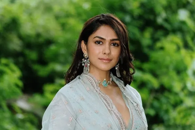 Mrunal सन ऑफ सरदार 2 की शूटिंग के लिए मुंबई लौटी