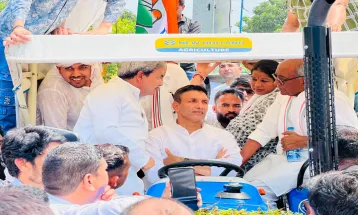 मोहन यादव जी ये वही किसान हैं, जिन्होंने वोट देकर आपको मुख्यमंत्री बनाया है, इनकी बात जरूर सुनें: Jitu Patwari