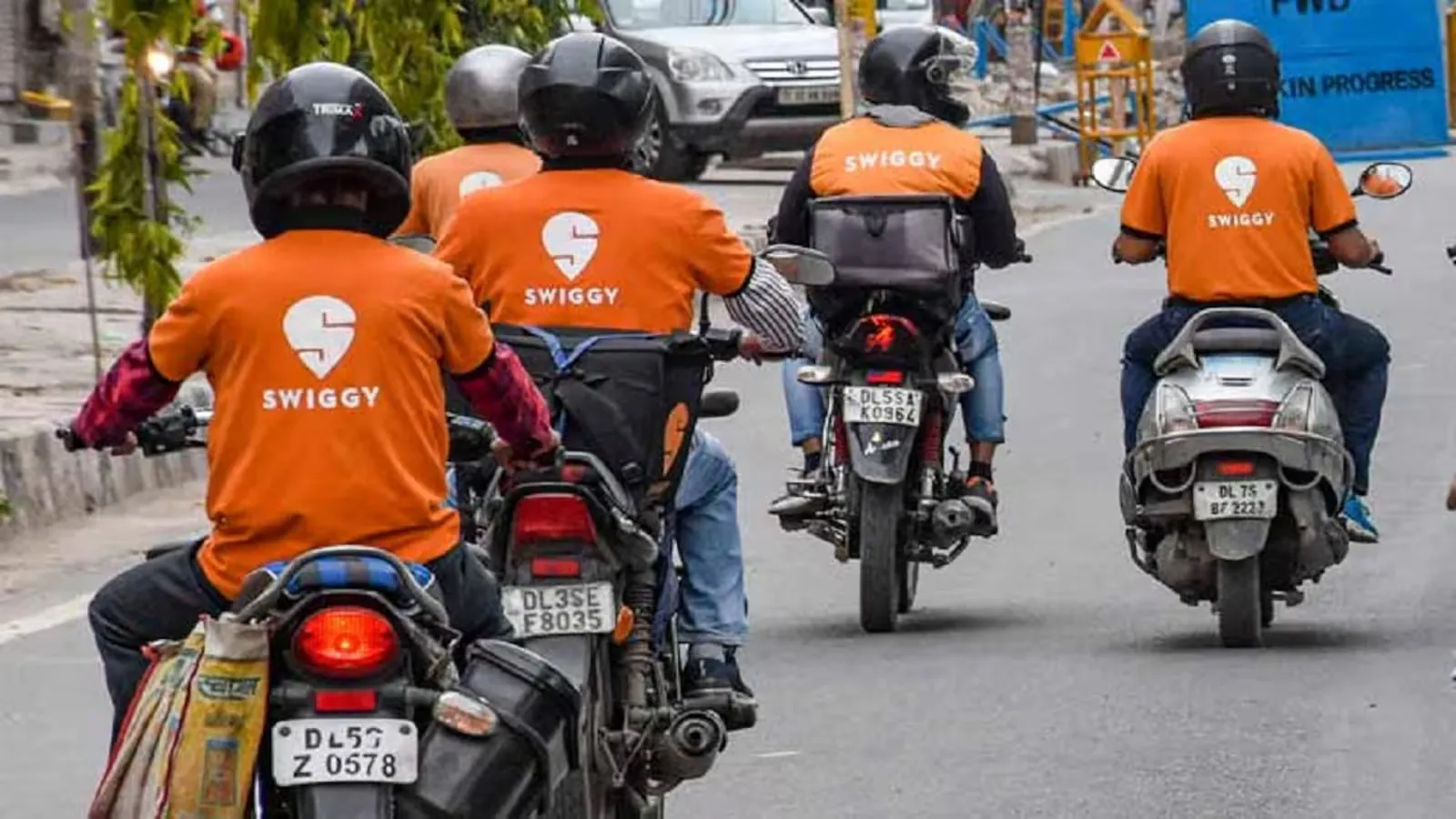 Swiggy की 10 मिनट में खाना डिलीवर करने की सेवा ‘बोल्ट’ शुरू