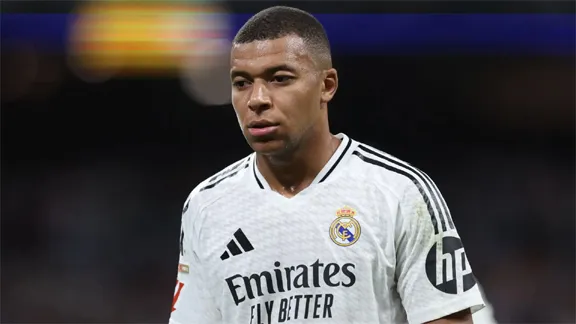 Mbappe के प्रतिनिधियों ने स्वीडिश मीडिया के आरोपों को आधारहीन बताया