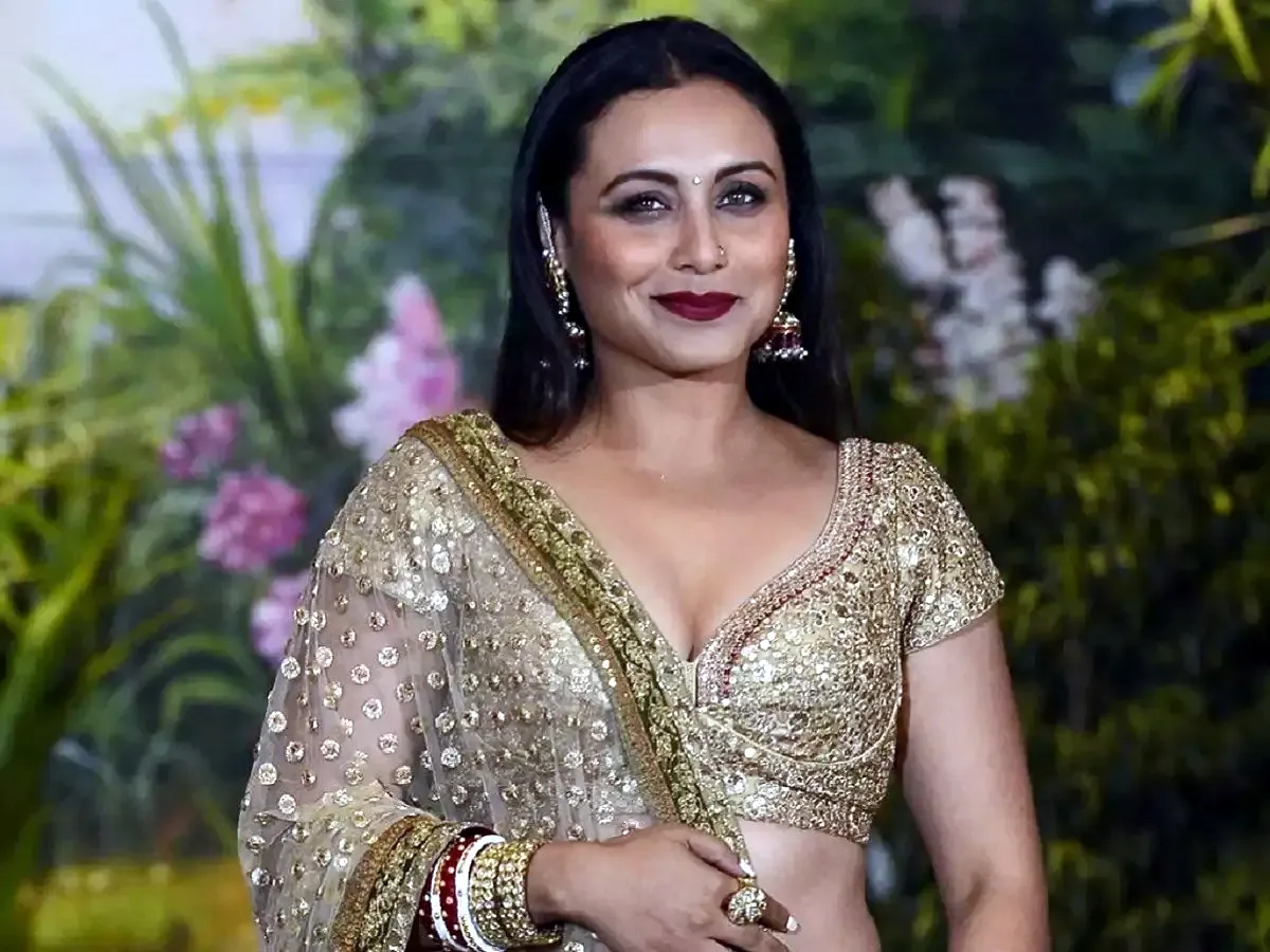 चचेरी बहन के साथ Rani Mukherjee ने मनाया काली पूजा का त्यौहार