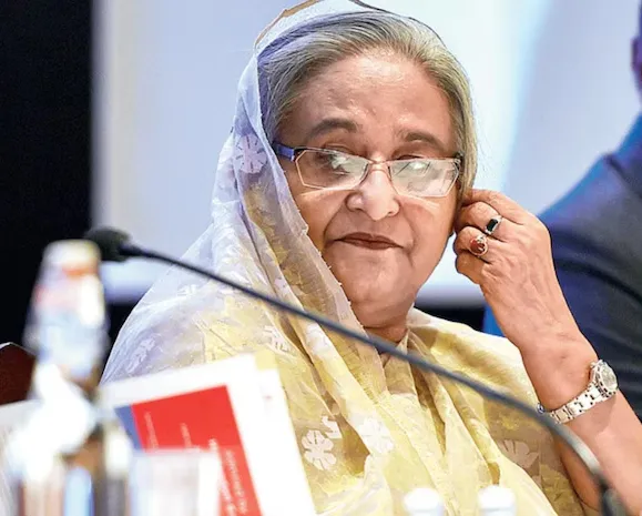Sheikh Hasina की बढ़ी मुश्किलें, अंतरिम सरकार ने इंटरपोल से मांगी मदद