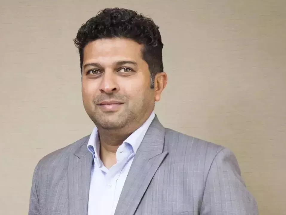 पृथ्वी अपनी सोच बदले और फिटनेस पर ध्यान दे : Paranjape