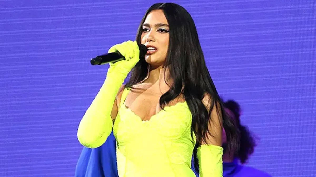 म्यूजिक इंडस्ट्री में Dua Lipa ने बनाई अपनी अलग पहचान