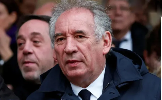 Bayru होंगे फ्रांस के नए पीएम, राष्ट्रपति ने नई सरकार बनाने का जिम्मा सौंपा