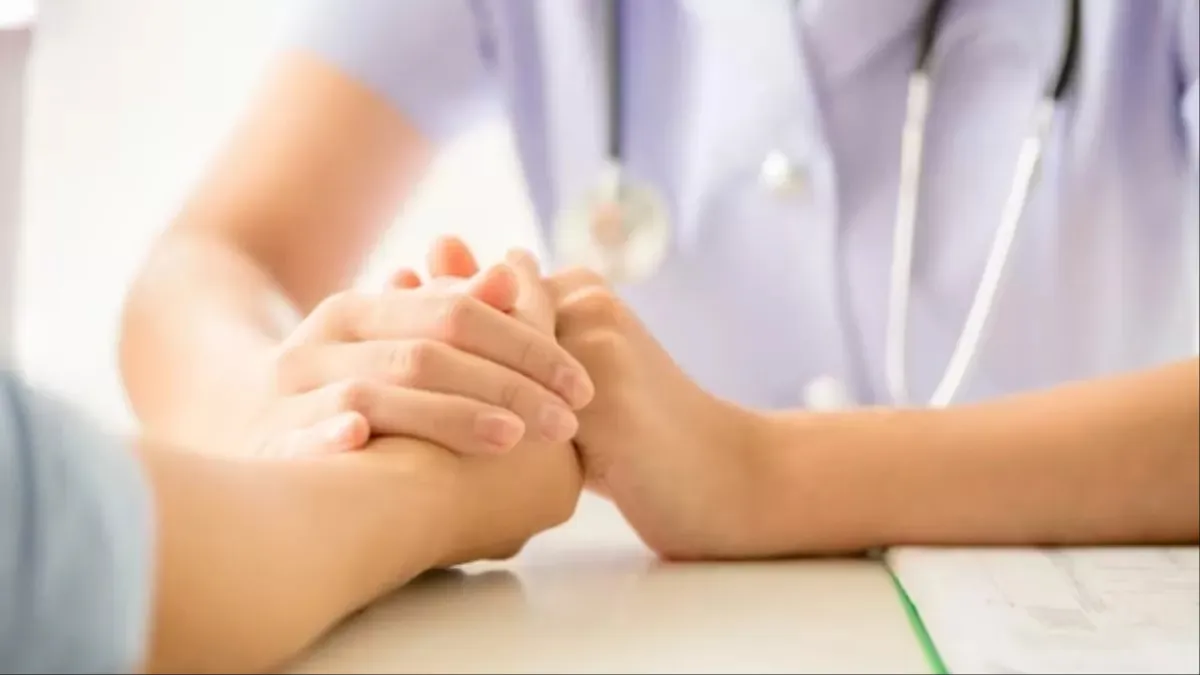 लगातार युवाओं को अपना शिकार बना रहा Cancer