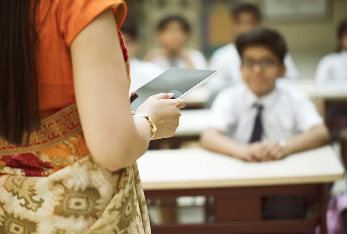 America में होनी वाली हैं टीचर्स की भारी कमी, सरकार पर नए टीचर्स की भर्ती करने का दबाव