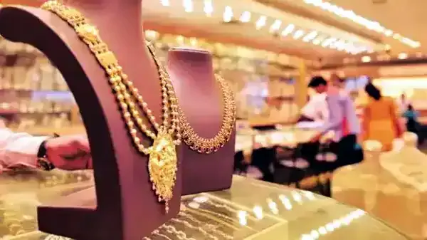 Gold 85 हजार के नीचे आया, चांदी 93 के करीब, सोना खरीदने का यही सही समय