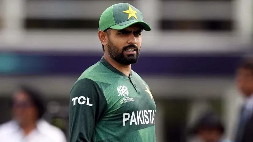 भारत में कई पाकिस्तानी क्रिकेटर का इंस्टाअकाउंट बैन, सेना पर भड़के Babar Azam