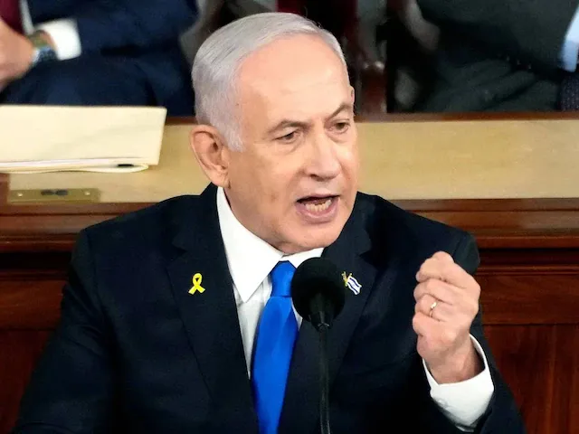 इजरायली एयरपोर्ट पर धमाके के बाद Netanyahu ने कहा- अब धमाके ही धमाके होंगे