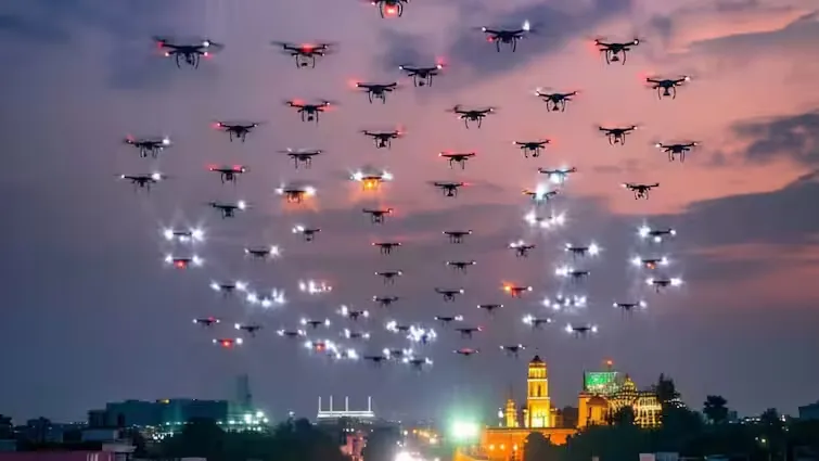 Pakistan ने किया 50 ड्रोनों से हमला, भारत ने किया नाकाम फिर कराची में हुए धमाके